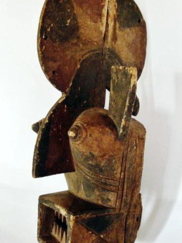 Masque zoomorphe polychrome à grande crête sagittale  Peuple MOSSI : BWA  Burkina Faso